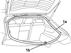 TAILGATE COMPARTMENT SEAL - R+R