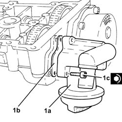 CAMSHAFT IN CYLINDER HEAD - R R WITH HEAD REMOVED